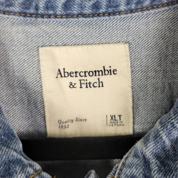 Abercrombie & Fitch Medium Wash Short Sleeve Straight Leg Tall Denim Jumpsuit - Picture 11 of 13